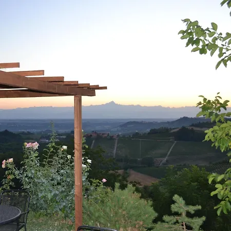 Casa di campagna Il Grillo Parlante Monforte dʼAlba